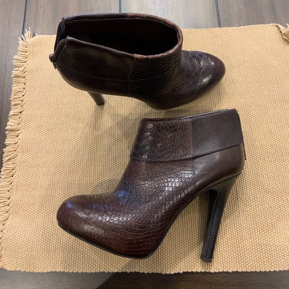 Jessica Simpson leather booties - Picture 1 of 3